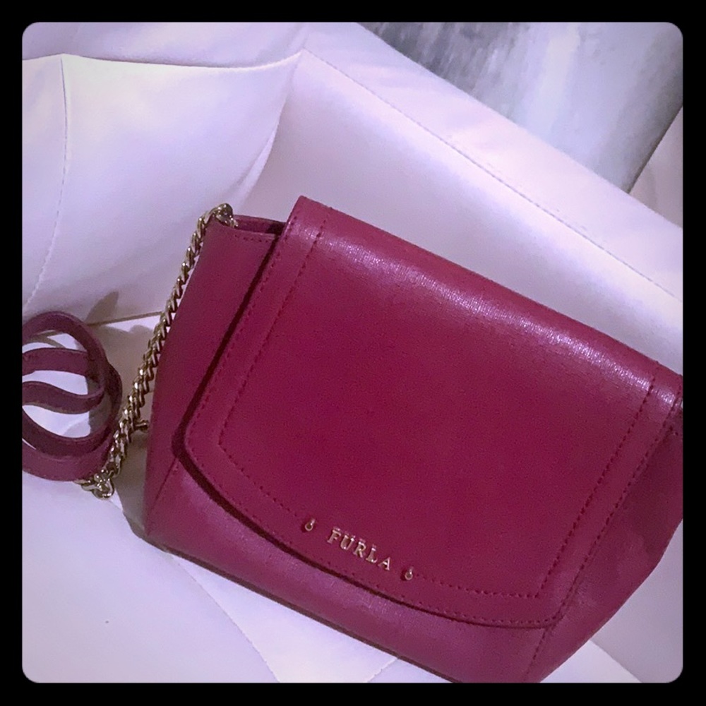 Small Furla fuchsia bag